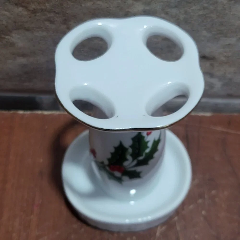 Vintage Porcelain Green Holly Leaves Berry Toothbrush Holder